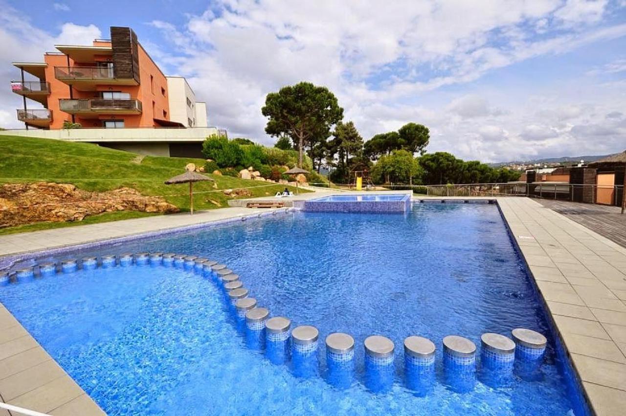 Pretty Garden Apartment Next To A Charming Beach Lloret de Mar Exterior foto