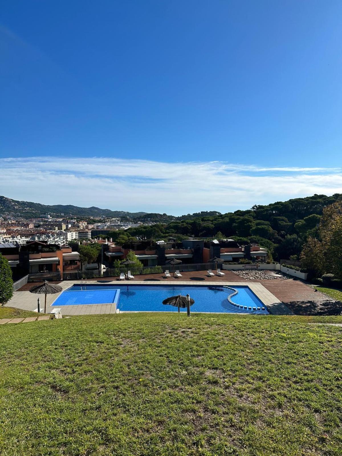 Pretty Garden Apartment Next To A Charming Beach Lloret de Mar Exterior foto